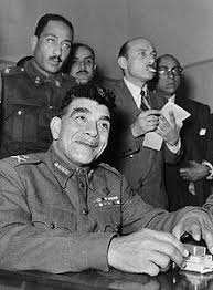 ډاکټر نجيب الله د اختر محمد زوی، د ١٣٢٥ کال د زمري مياشتې پر ١٥ نېټه د کابل په «مراد خانيو» کې په يوې مسلمانه دينداره پښتنې کورنۍ کې زېرېدلی دی. Ù…Ø­Ù…Ø¯ Ù†Ø¬ÙŠØ¨ ÙˆÙŠÙƒÙŠØ¨ÙŠØ¯ÙŠØ§