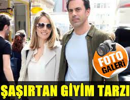 Ve tüm bölümleri full hd kalitesinde izleyebilirsiniz. Bakan Omer Celik In Katilimiyla Duzenlenen Sanat Fuari Na Esi Malkoc Sualp Le Katilan Bade Iscil Gorenleri Sasirtti Ucankus