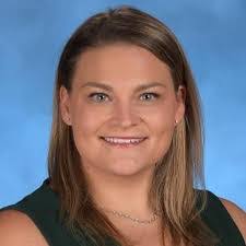 Tara Trainor's Instagram, Twitter & Facebook