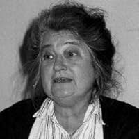 Annie Kriegel (Author of Los grandes procesos en los sistemas comunistas)
