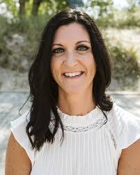 Jaime Armstrong's Instagram, Twitter & Facebook