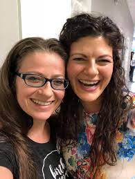 Lisa Raynor's Instagram, Twitter & Facebook