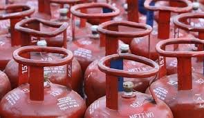 LPG subsidy will also come in post office savings account| business News in  Hindi | रसोई गैस सब्सिडी डाकघर बचत खाते में भी आएगी - Samachar Jagat