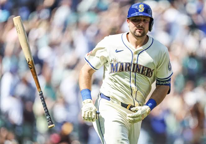 Mariners' Cal Raleigh homers twice, sets catcher record with MLB-leading  49th HR - The Athletic