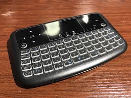 激安 1285円のワイヤレスミニキーボード 意外に使える Monoblog