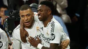Bin hergekommen, um mit ihm zu spielen": Kylian Mbappé spricht über sein  Verhältnis mit Vinicius Jr. | Goal.com Deutschland