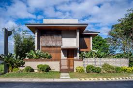 The native house has traditionally been constructed with bamboo tied together and covered with a a bahay kubo is an icon of philippine culture as it represents the filipino value of bayanihan, which refers to a spirit of communal unity. Bahay Sibi House Platform 21 Architecture Archdaily