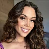 Arlene Hernandez's Instagram, Twitter & Facebook