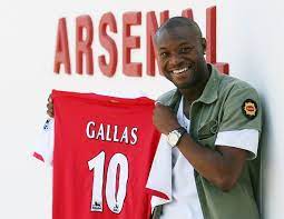 William gallas (born 17 august 1977) is a french football player. William Gallas Tries To Claim It Was Good For Arsenal That He Took The No 10 Shirt From Dennis Bergkamp Mirror Online
