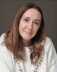 Helen Lawson's Instagram, Twitter & Facebook