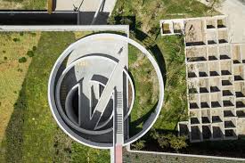 Modern architecture, or modernist architecture, was an architectural movement or architectural style based upon new and innovative technologies of construction, particularly the use of glass, steel, and reinforced concrete; Parking Architecture And Design Archdaily