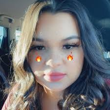 Rebecca Wilfong's Instagram, Twitter & Facebook