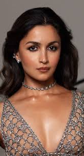 Dhanashree Chavan (dhanashreechavan8424)