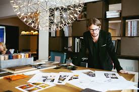 Some creative directors prefer to straddle both a managerial role and creative conceptual role, whilst others favour a finer focus on either big idea generation or creative team leadership. Philipp Hoflehner Friends Of Friends Freunde Von Freunden
