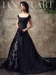 Festliche kleidung damen schwarzes kleid mit spitze guertel innentasche. Schon Und Magisch Das Schwarze Hochzeitskleid Bridal Times