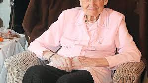 She was an actress and director, known for всё о моей матери (1999), les nits de la tieta. Blumberg Freude Und Interesse An Der Literatur Erhalten Blumberg Schwarzwalder Bote