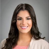 Lara Abbott's Instagram, Twitter & Facebook