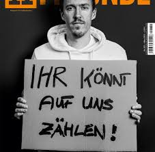 Die feierlichkeiten zum einzug in die conference league mit union berlin sind für offensivstar max kruse von einer rassistischen beleidigung gegen seine freundin getrübt worden. Union Berlin Wie Max Kruse Den Hass Gegen Seine Freundin Bekampft Welt