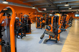 On cancellation, they still expect you to pay the charges for months and months afterwards. Basic Fit Gym Basic Fit Limoges Avenue Louis De Broglie