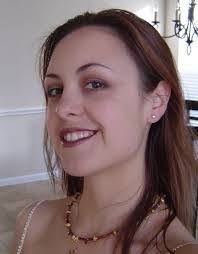 Leah Pearl's Instagram, Twitter & Facebook