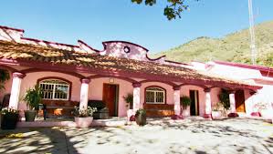 He didn't do the best job keeping el 31of33inside view of the tunnel inside the house used by joaquin 'el chapo' guzman to escape from prison.anadolu agency/getty imagesshow moreshow. The Mother Of Mexico S Most Notorious Drug Lord Says He Gets Unfairly Blamed For Everything