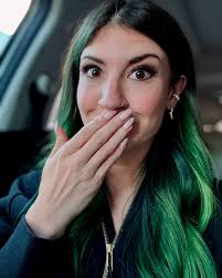 HAPPY BIRTHDAY to Ashley O