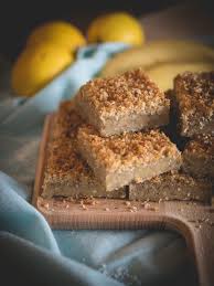 Carres Ultra Fondants Noix De Coco Banane Citron Gingembre Noix De Coco Gateaux Et Desserts Gourmandise