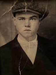 My grandfather, Erik Ivar Julius Andersson, immigrated from Saffle to the  US in 1913. I look forward to learning more about his homeland and it's  people.