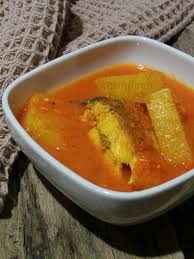 Masakan asam rebus ni kuahnya cair sahaja sebab kita nak ia lebih berkuah dan boleh dihirup seperti sup. Asam Rebus Nenas Ikan Siakap Makan Malam Makanan Masakan
