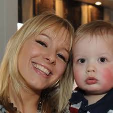 Shelley Dickson's Instagram, Twitter & Facebook