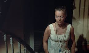 César est à l'aise en société, plein d'entrain et dirige une société de ferrailleurs. Timeless Yves Saint Laurent Romy Schneider In Cesar Et Rosalie