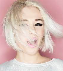 When it comes to lightening hair with bleach there are numerous variables that a colourist must consider to achieve their client's desired shade. How To Bleach Hair At Home Step By Step Guide With Pictures