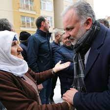 Ayhan bilgen, 'gereği düşünüldü açık mektup' adlı kitabını 2017 yılında tutuklu bulunduğu kaynakça: Ayhan Bilgen Ayhanbilgen Twitter