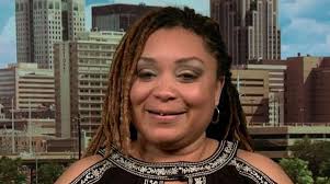 Walmart employee wows shoppers with national anthem performance, days after  son left for basic training