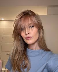 Tess Bryant's Instagram, Twitter & Facebook