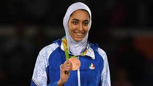Born 10 july 1998) is an iranian taekwondo athlete. Kimia Alizadeh Iran S Only Female Olympic Medallist Defects Olympics News Sky Sports