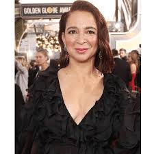 Asked if she'll play harris on snl before the. Maya Rudolph S Soft Wavy Lob Behindthechair Com