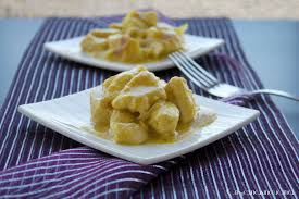 Mettete le spezie in un tegame e fatele tostare per qualche minuto; Petto Di Pollo Al Curry Ricetta Light