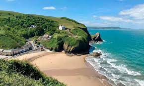 Os viajantes são atraídos ao país de gales por causa de suas belas paisagens. Pais De Gales Historia Cultura E Atrativos Turisticos