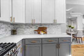 Gray Kitchen Cabinets: Ideal Wall Colors