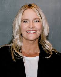 Amber Allshouse's Instagram, Twitter & Facebook