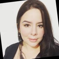 100+ perfiles de «Blair»