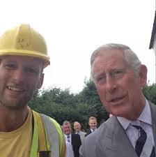 Cheeky builder grabs selfie with William and Kate two years after  near-identical hard hat snap with Prince Charles