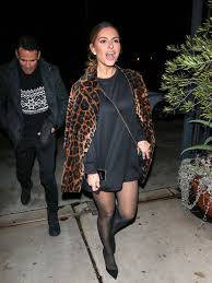 Welcome to pantyhoseposes.com your place of free galleries with girls who love to pose in their pantyhose! More Pics Of Maria Menounos Pumps 3 Of 5 Maria Menounos Lookbook Stylebistro