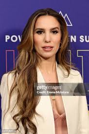 671 Christy Home Photos & High Res Pictures