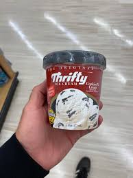 4k00:09unfaithful wife arguing to husband her guiltlessness. Casey Neistat Auf Twitter Kinda Wild That This Is A Totally Normal Way To Look When Going Into A Store To Buy Your Wife Ice Cream