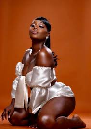 Ghanaian broadcast journalist and brand influencer is one of the most beautiful corporate women in africa. Dark Curly Hair Explore Tumblr Posts And Blogs Tumgir