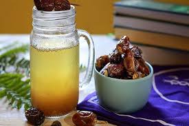 Bisa di simpan dalam waktu 6 jam. 5 Kreasi Infused Water Kurma