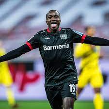 He is 21 years old from france and playing for bayer 04 leverkusen in the germany 1. European Roundup Diaby Terrorises Dortmund To End Leverkusen Slump Bundesliga The Guardian