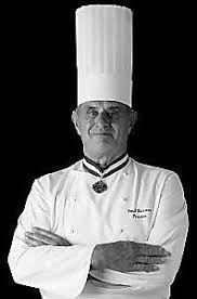 L Histoire De La Tarte Tatin Est Assez Sympathique Elle Trouve Son Origine A La Fin Du Xixeme Siecle En Plein Centre De La Fra Tarte Tatin Tatin Tarte Sucree